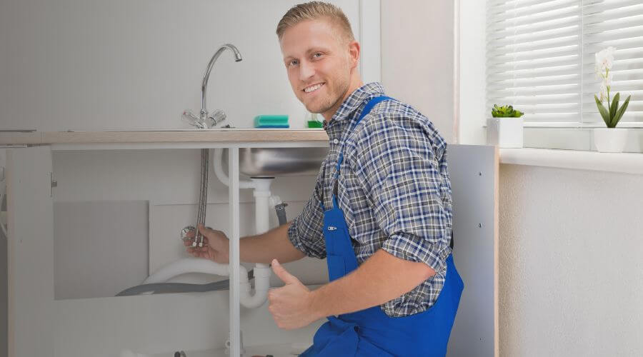 Expert burst pipe repair services in Bonaparte, IA
